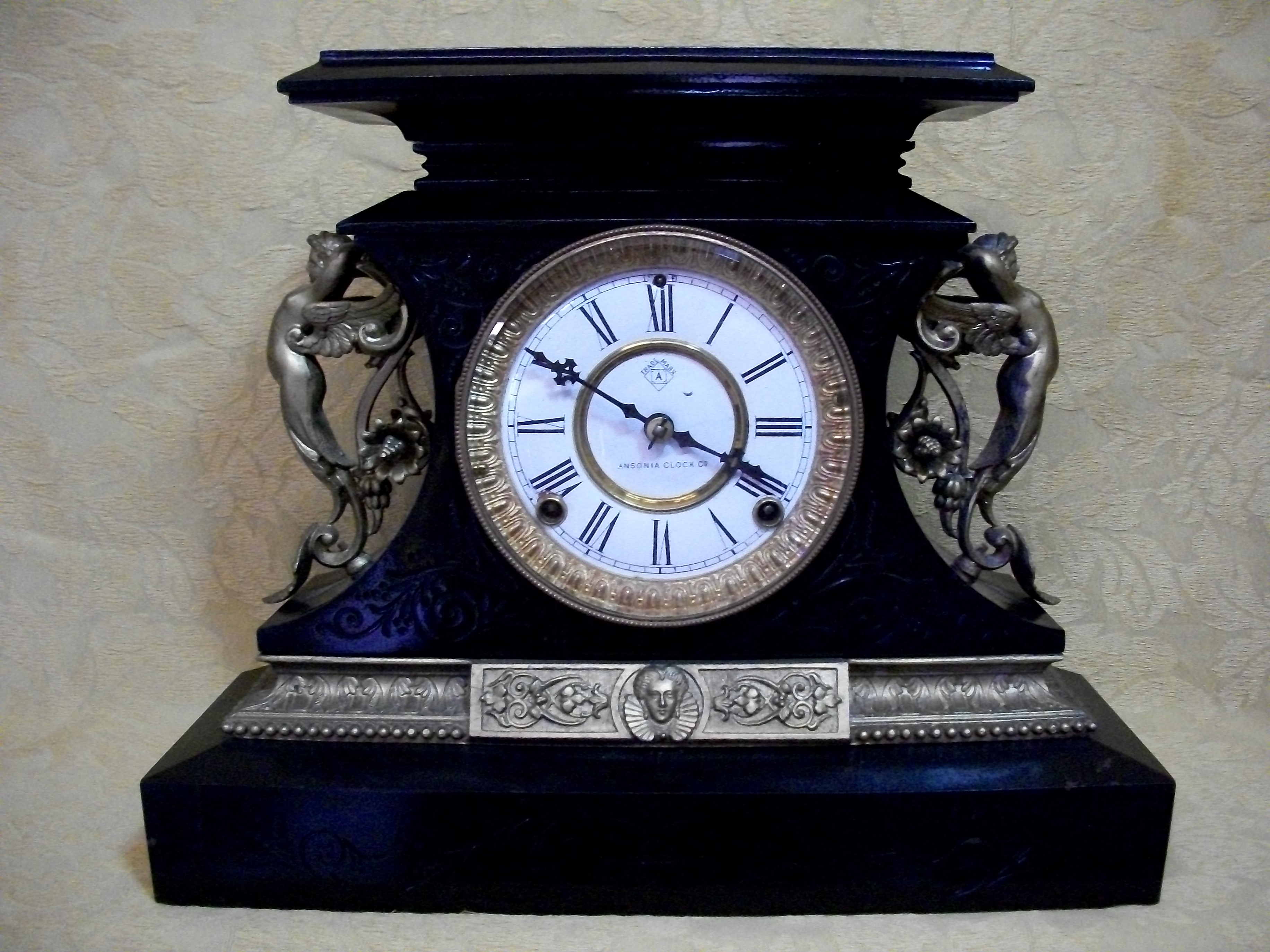 Mantle_Shelf/040.JPG